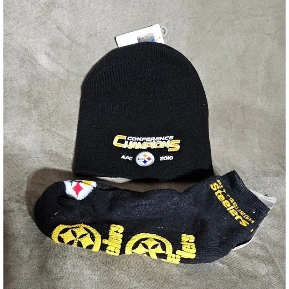 Pittsburgh Steelers AFC 2010 Conference Champions Beanie Hat and FBF Socks Set